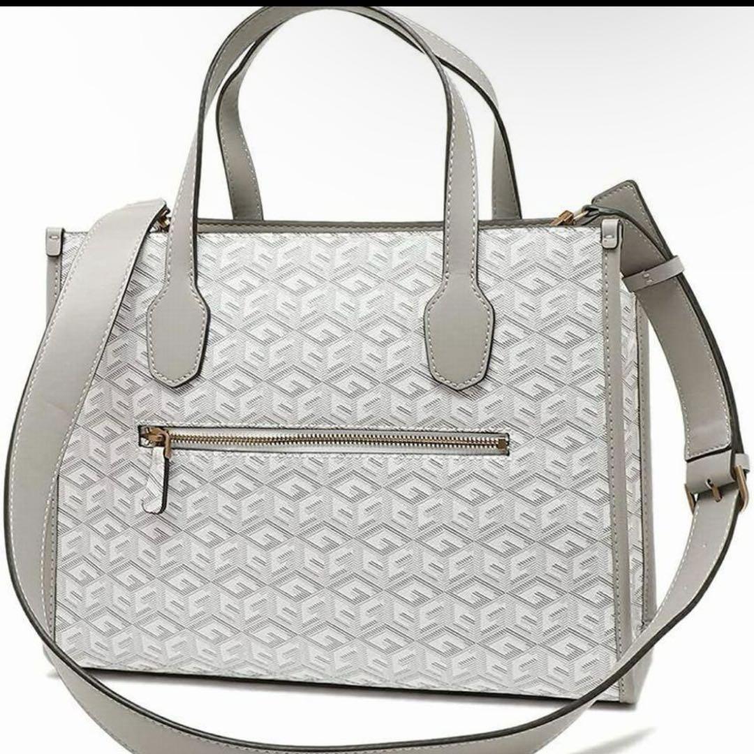 新品 GUESS ゲス シルバーナ 2WAY ハンド ショルダー バッグ 白