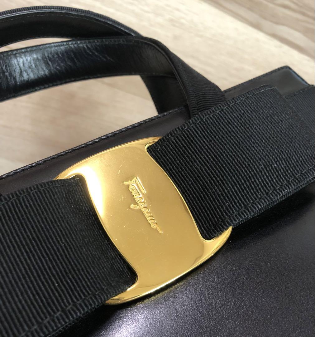 サルバトーレフェラガモ ヴァラリボン 2way ハンドバッグ ショルダーバッグ