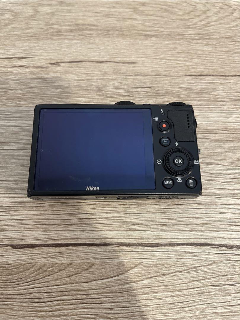 1573. Nikon ニコン COOLPIX デジカメ P300 ブラック