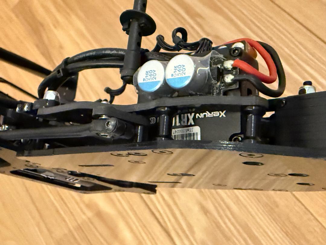 XRAY X1'21 F1 中古【走行1〜2回／受信機・ESC・サーボ付き】