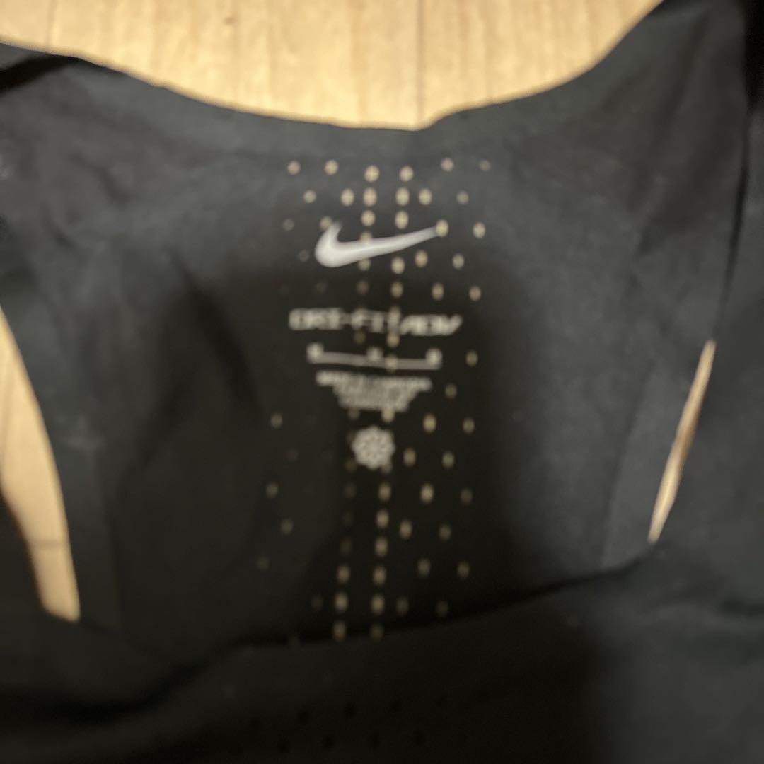 NIkEエアロスイフト上Mサイズ