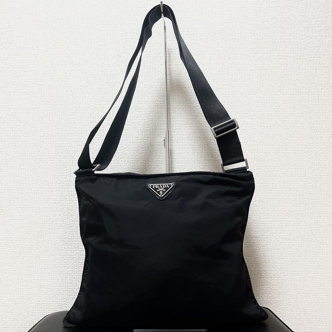 【美品】プラダ ショルダー ナイロン ブラック テスート サコッシュ