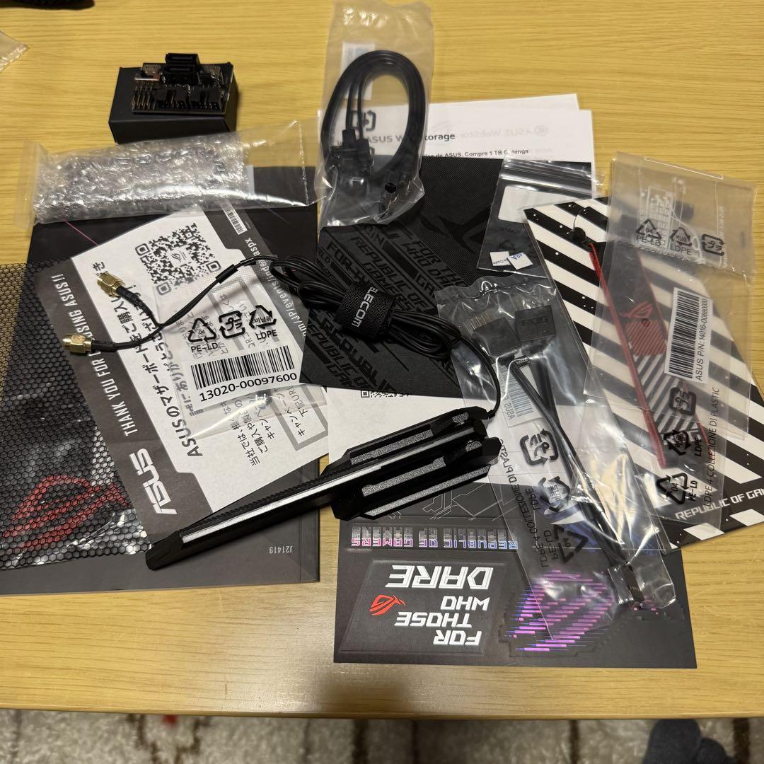 ASUS ROG STRIX Z790-I GAMING WIFI マザーボード