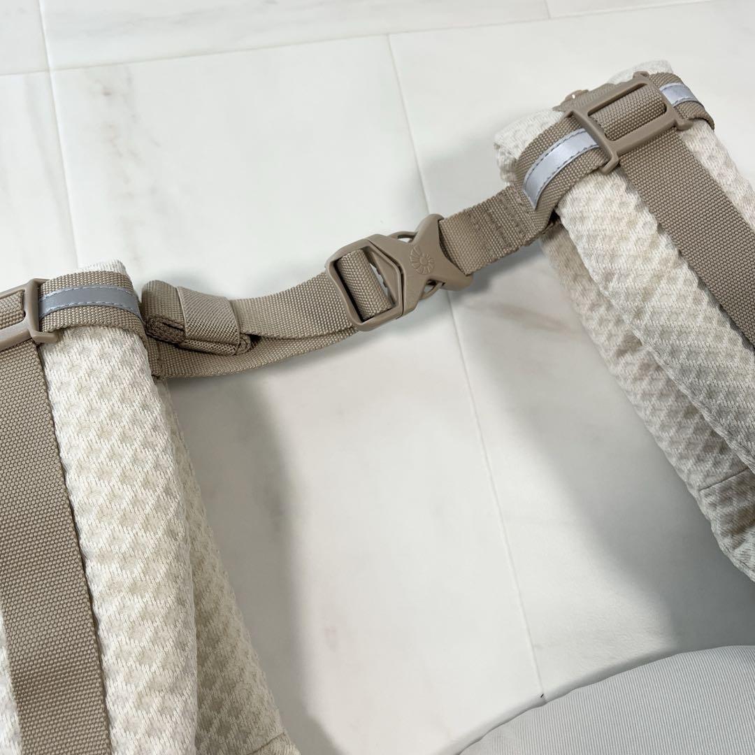 超美品 エルゴ 抱っこ紐 アダプト ソフトフレックス ナチュラルベージュ