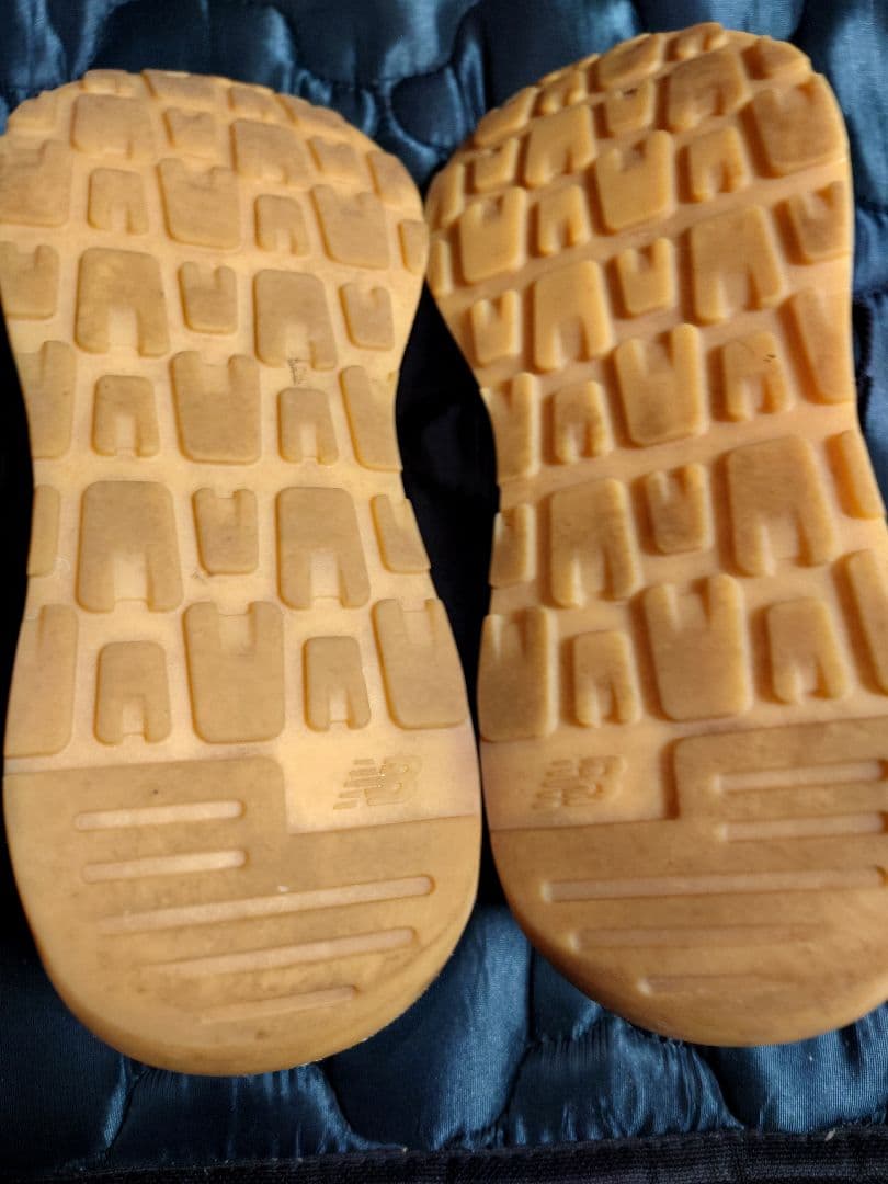 New Balance M5740 GXB GORE-TEX スニーカー