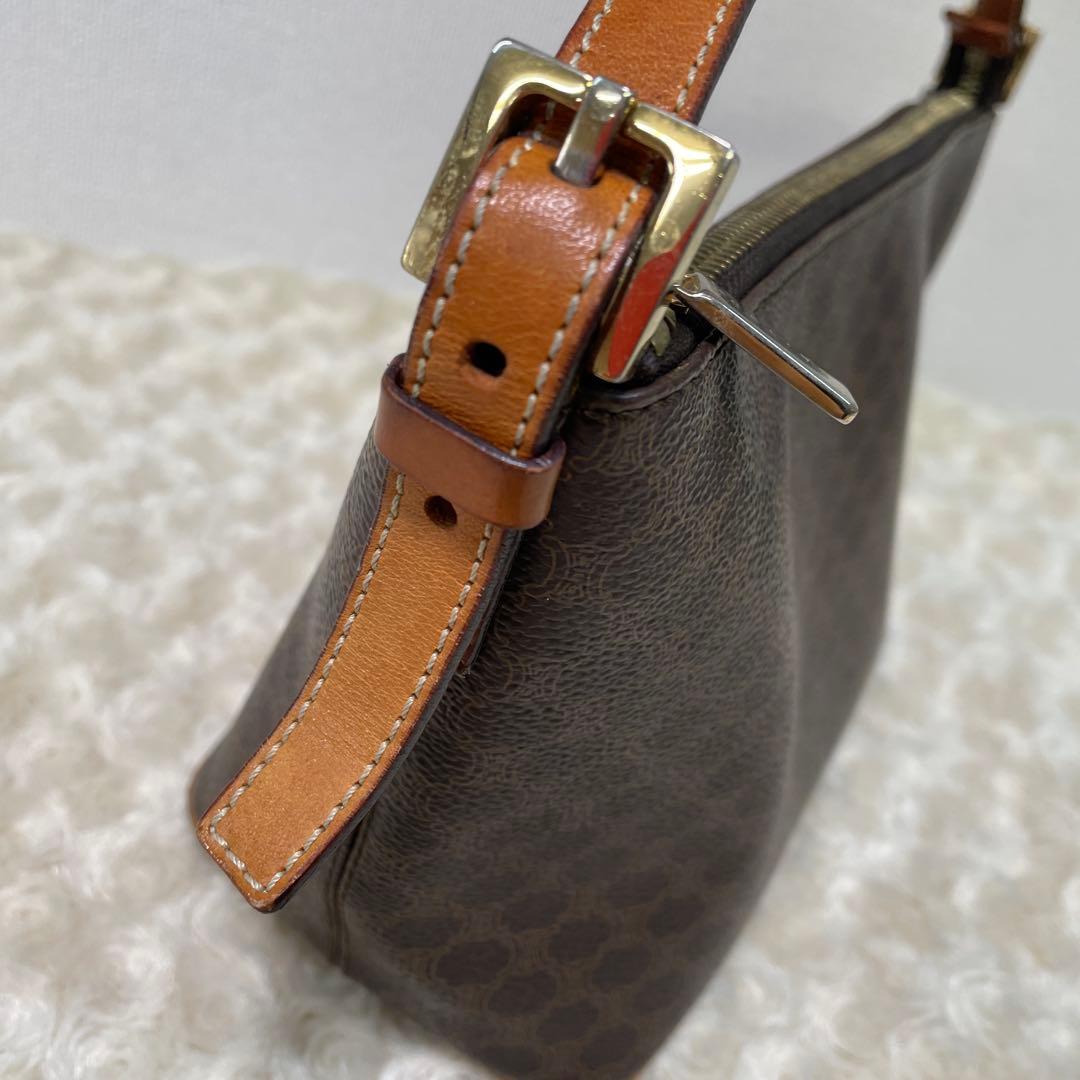 CELINEセリーヌ マカダム柄 アクセサリーポーチ ハンドバッグ CELINEセリーヌ マカダム柄 アクセサリーポーチ ハンドバッグ