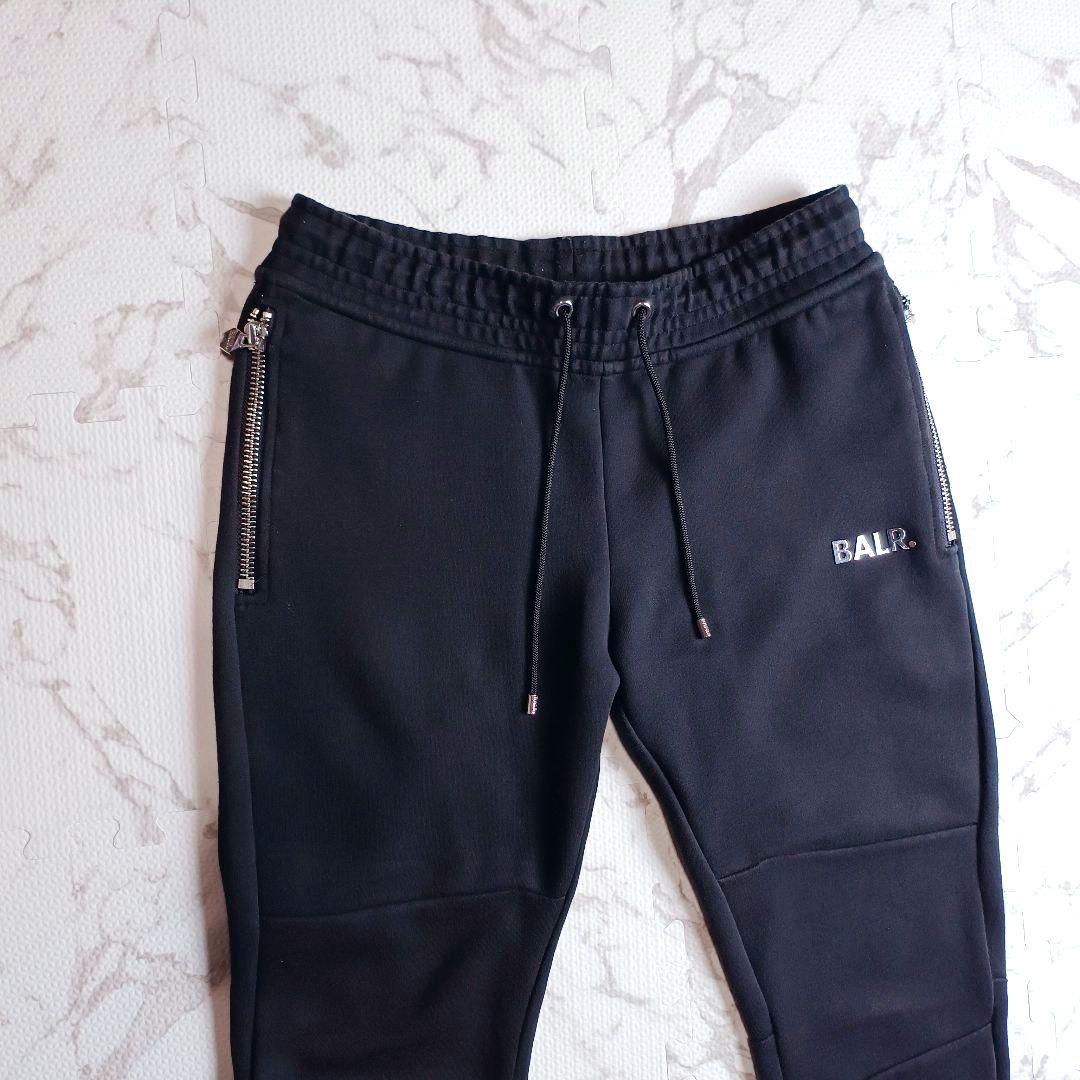 近年モデル BALR. ブラック フルジップパーカー セットアップ メタル ロゴ