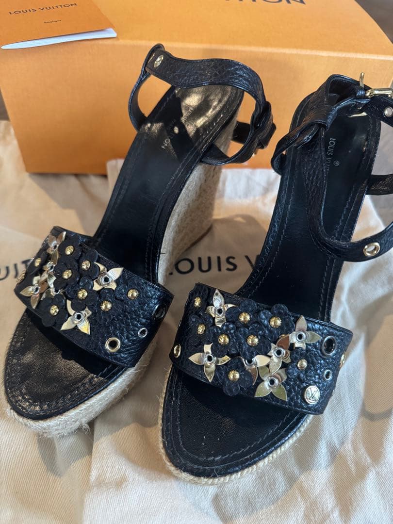 VUITTON ブラックサンダル24.5cm・LOUIS