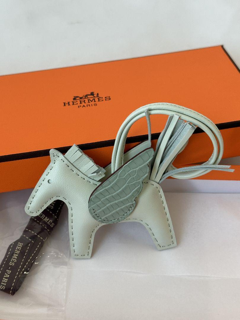新品未使用 エルメス ロデオ PM ペガサス チャーム