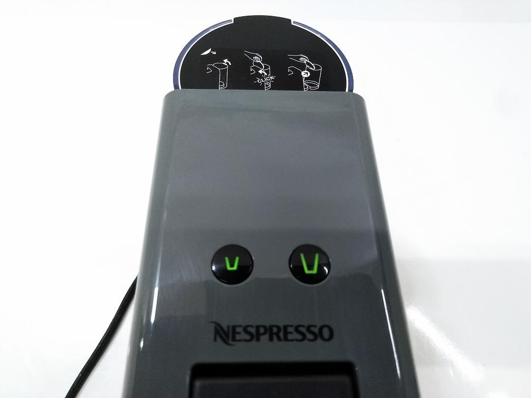 2022年製 ネスプレッソ エッセンサミニ コーヒーメーカー C30 ★