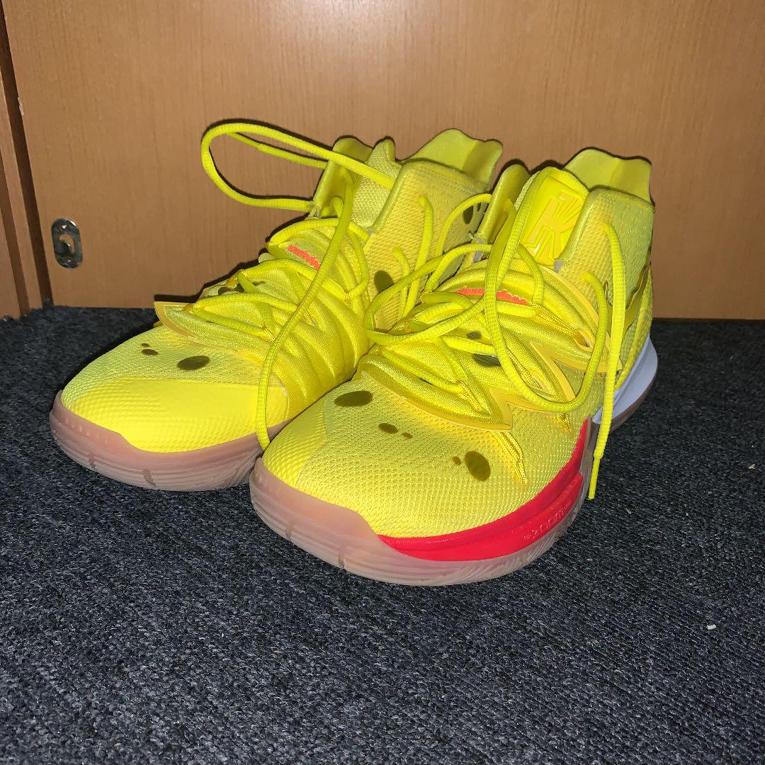 NIKE カイリー5 スポンジボブコラボ バスケットシューズ