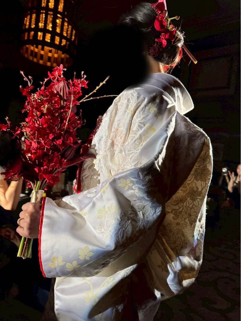 赤い造花ブーケとヘアパーツ 和装目立った傷や汚れなし YUZUMIYA_COM