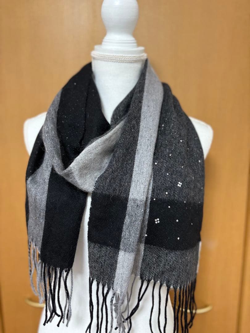 低価格! アンテプリマ カシミヤ混ラインストーンマフラーANTEPRIMA 【正規品販売】