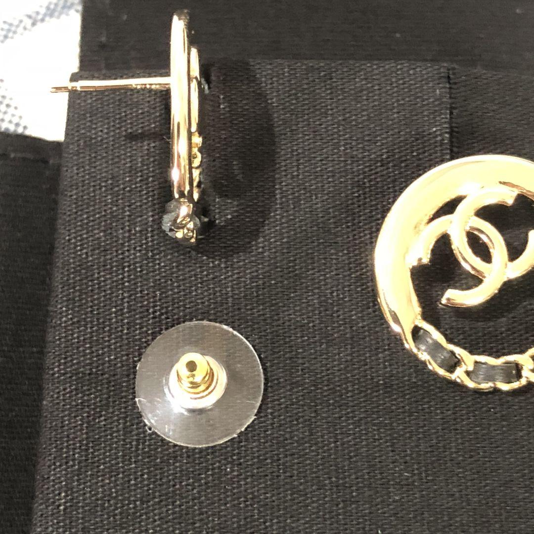 シャネル ダブル C メタル スタッド ピアス