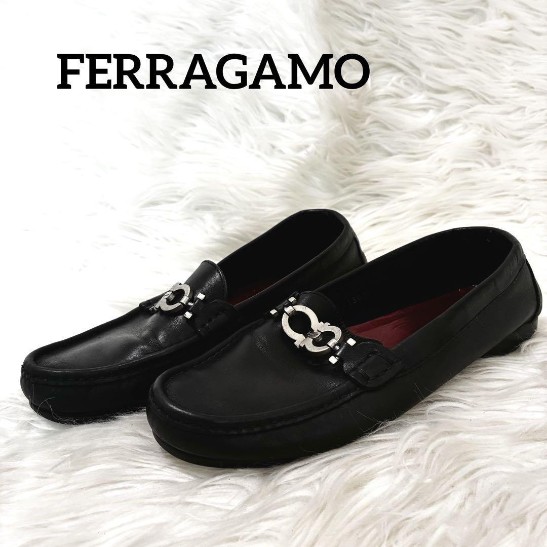 【美品】フェラガモ　黒　ローファー サルバトーレフェラガモ Salvatore Ferragamo SALVATORE