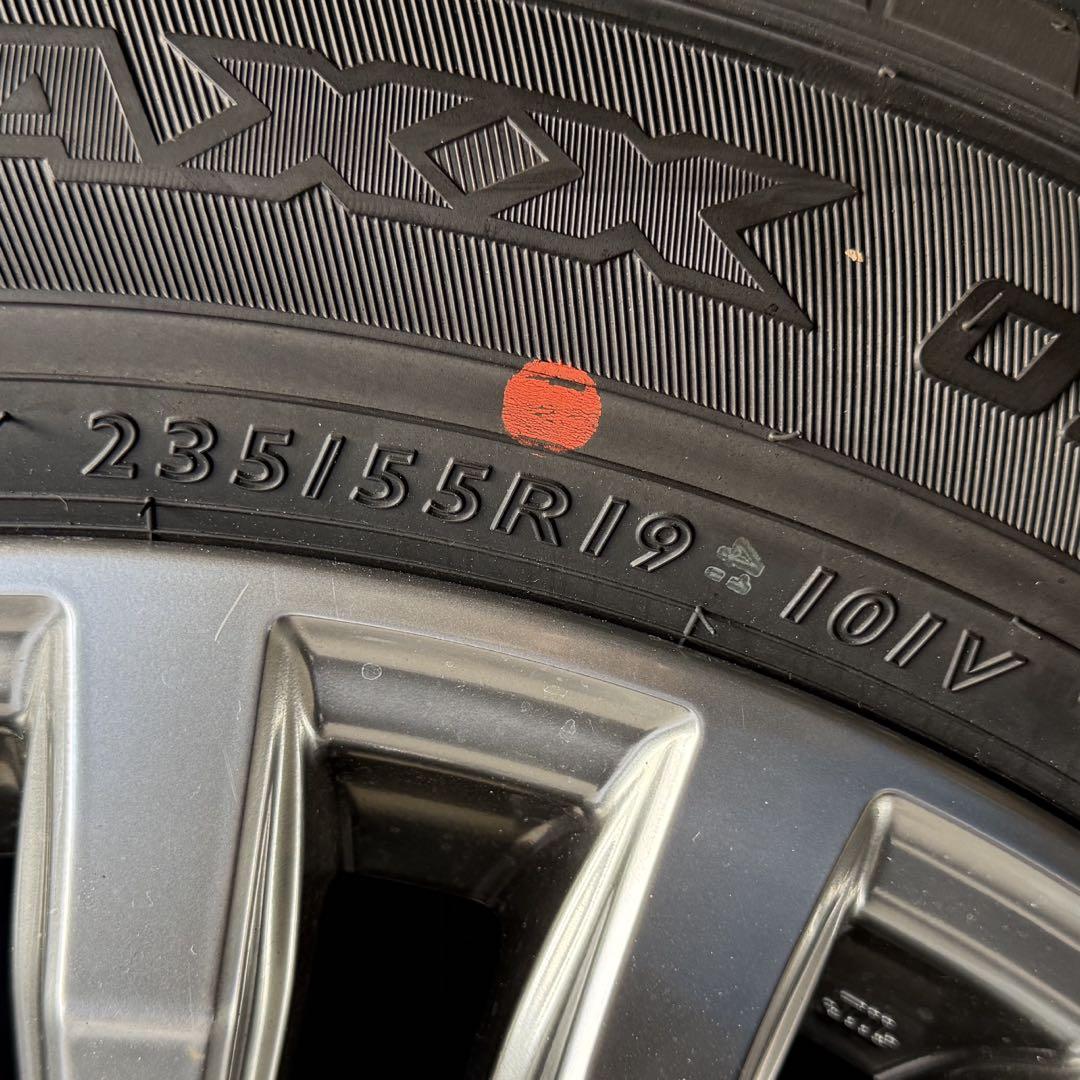 クラウンセダン 純正 19×8J+30 ダンロップ 235/55R19 1台分