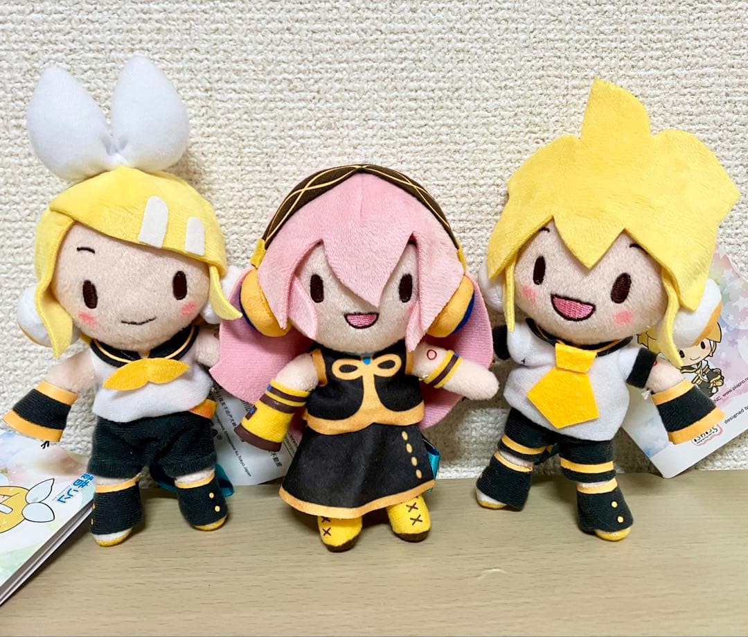 初音ミクシリーズふわぷちミニぬいぐるみ 巡音ルカ 鏡音リン 鏡音レン 全3種新品、♥