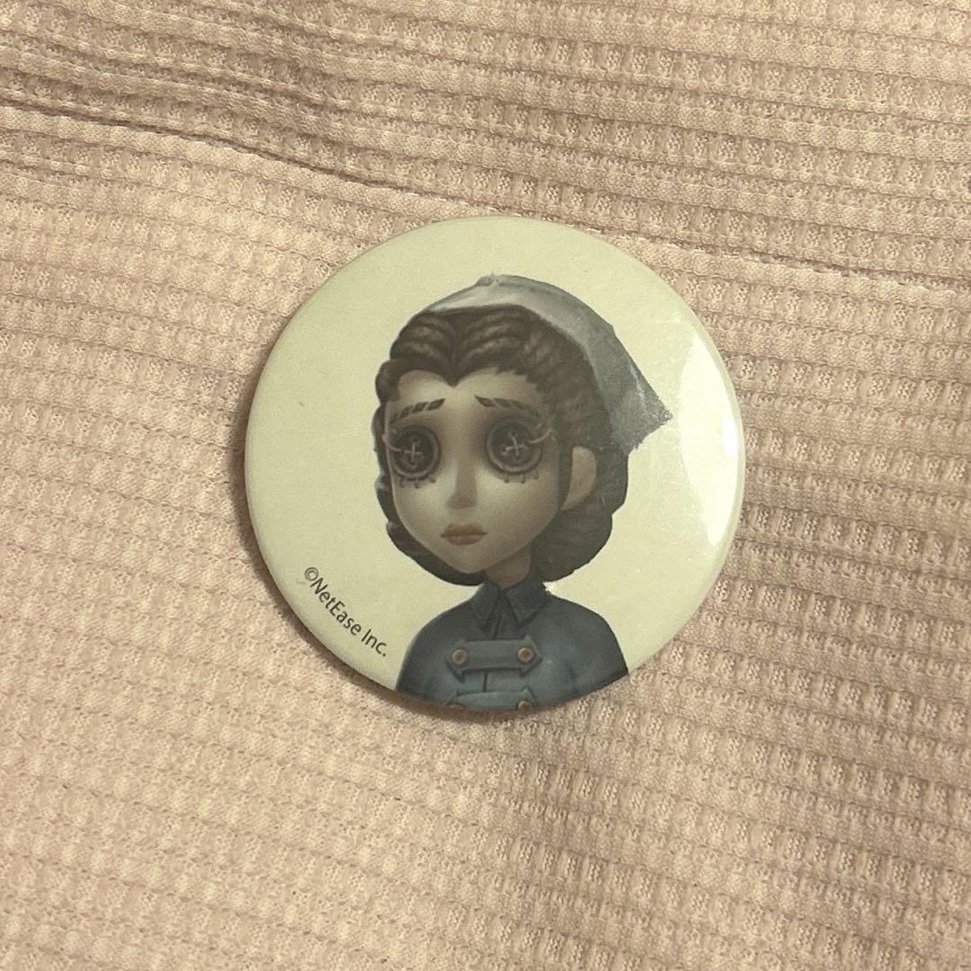 【新品/美品】第五人格 医師 芸者 曲芸師 設定画 缶バッジ IdentityV 第五人格 缶バッジ 設定画 UR 曲芸師 マイク トレーディング