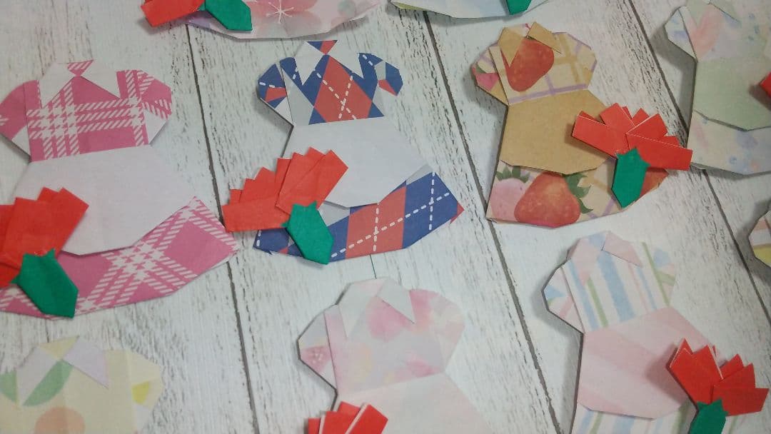 エプロン ドレス 10個 カーネーション 10個 母の日 折り紙 花 メルカリ エプロン ドレス 10個 カーネーション 10個 母の日 折り紙 花 メルカリ