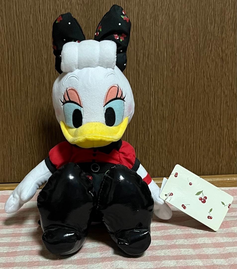 ディズニーストア デイジー ぬいぐるみ さくらんぼ チェリー 前髪 ポニーテール