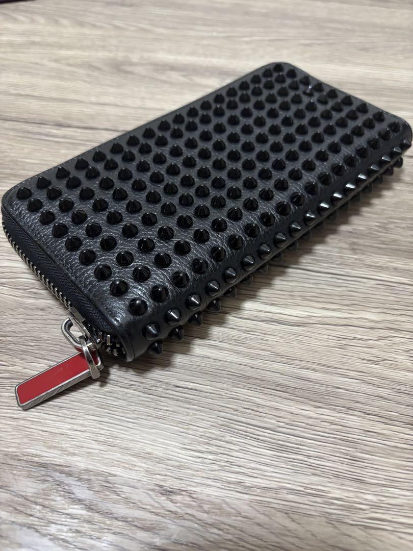 h*o様 美品　クリスチャンルブタン　長財布