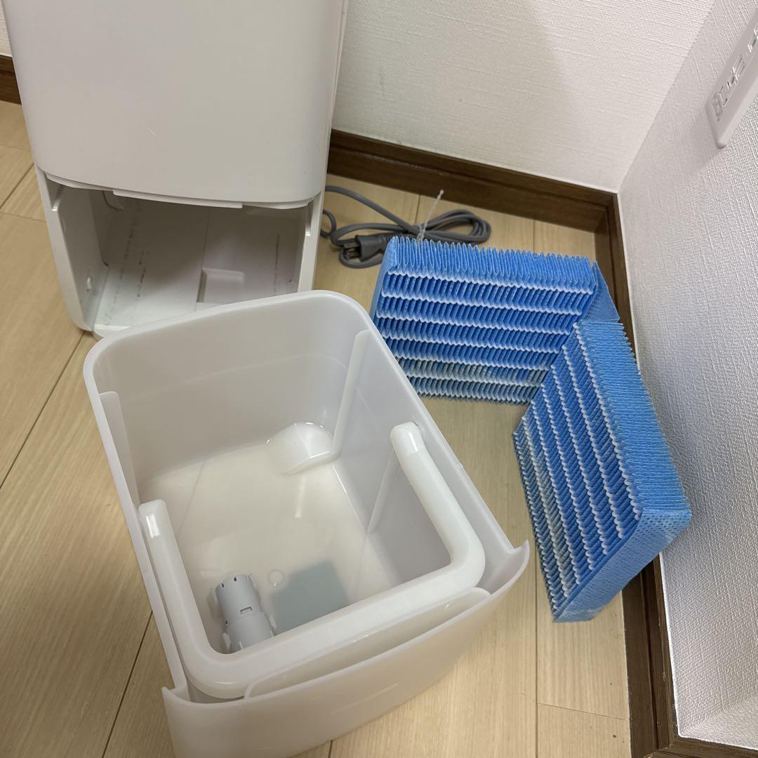 SHARP 加湿器 加熱気化式加湿器 HV-L75-W 使用感少！