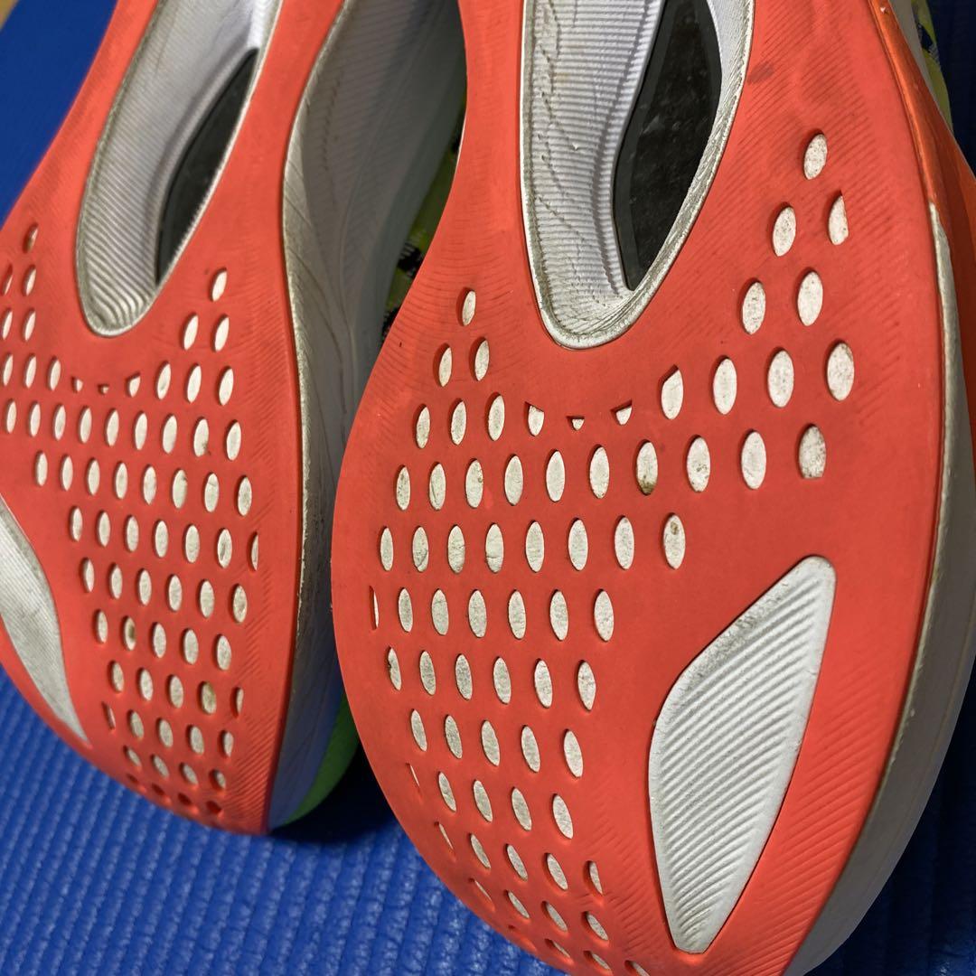 【中古】asics マジックスピード４　メンズ26.5 ワイド　イエロー