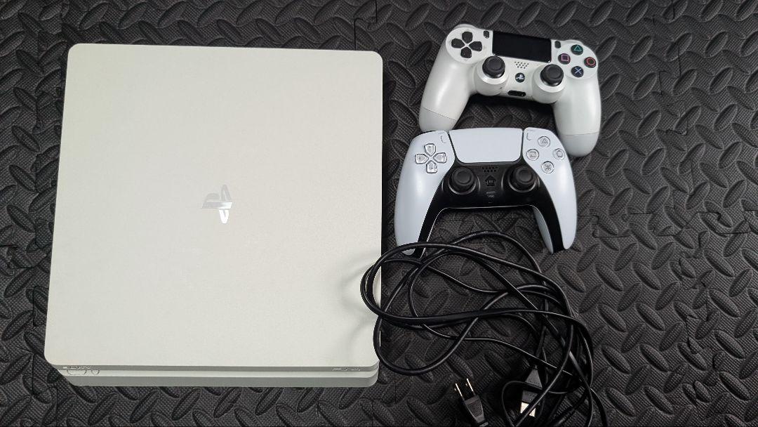 CUH 2200A PS4 ホワイト 500GB 画像1