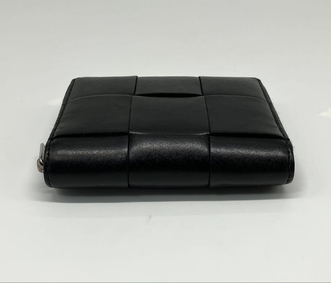 ⭐️ 新型 極美品 ボッテガ ヴェネタ カセット ジップ コンパクト 折り財布