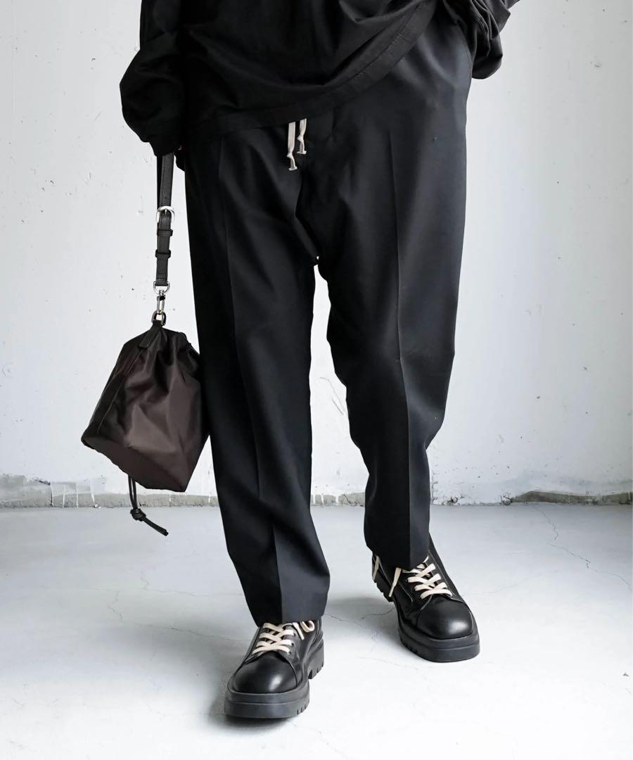 人気アイテムランキング CTHY TECHWOOL BAGGY SARROUEL SLACKS 黒 1 メンズ パンツ