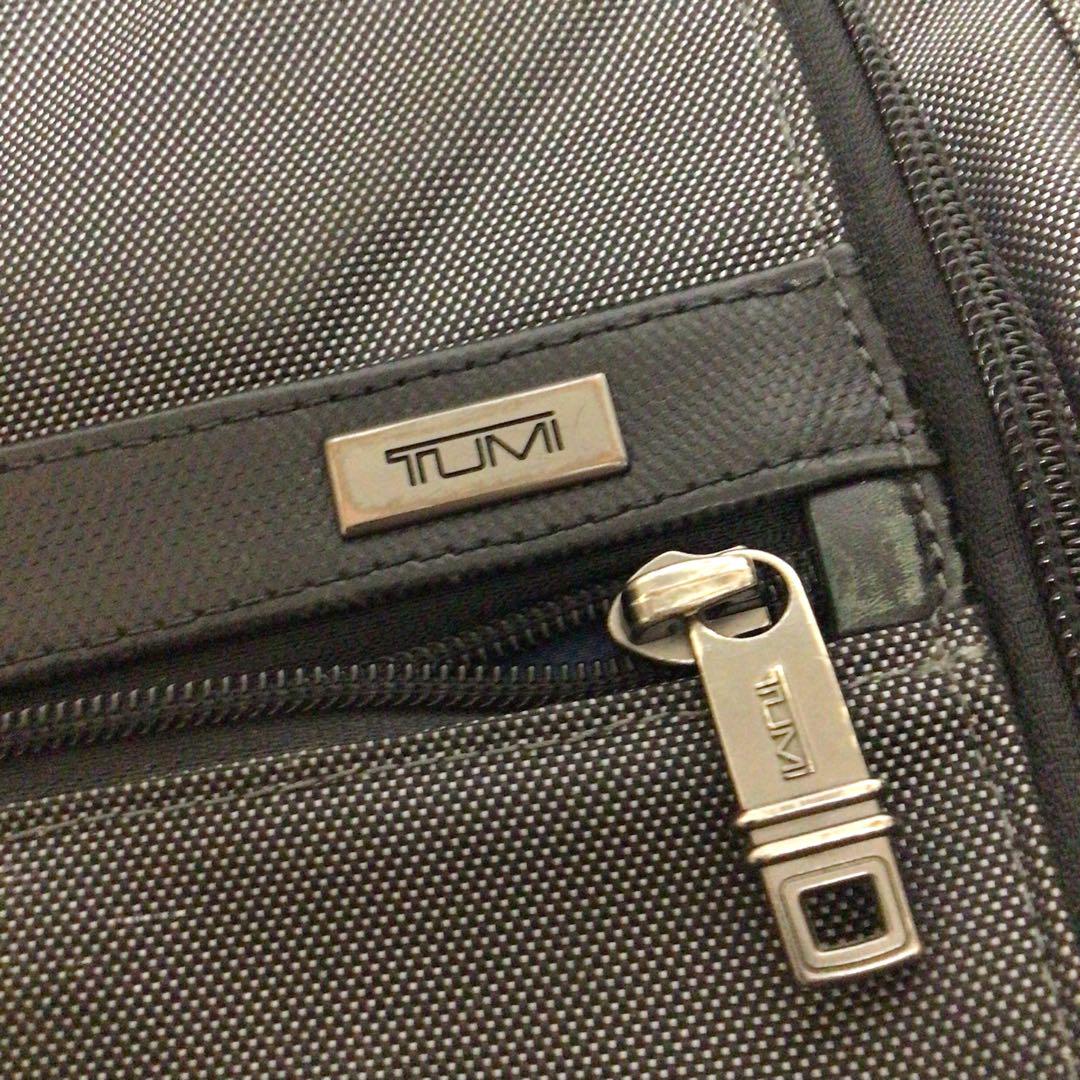 TUMI ビジネスバッグ グレー　2way 収納　多数