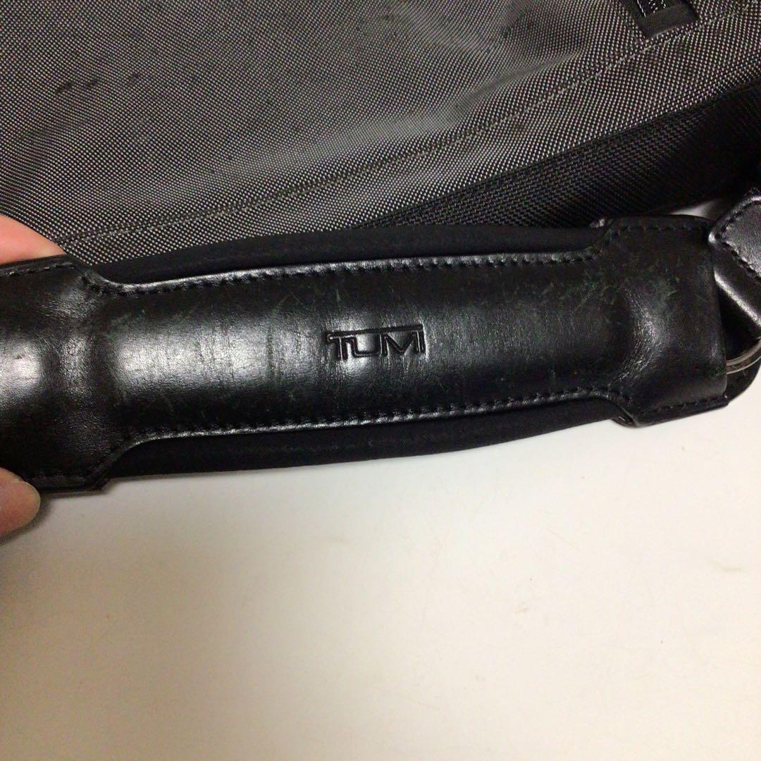 TUMI ビジネスバッグ グレー　2way 収納　多数