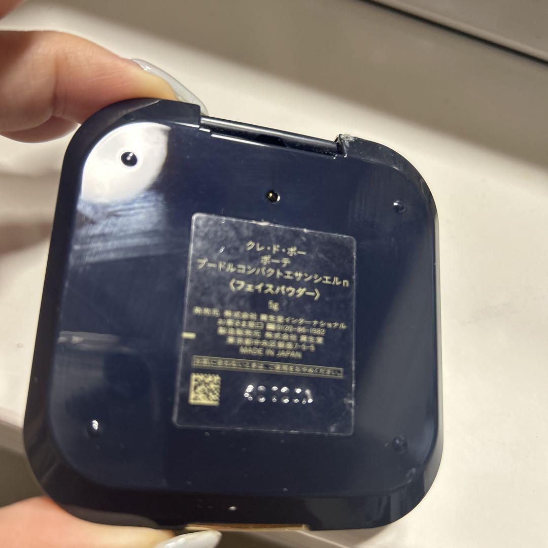 クレド プードルコンパクトエサンシエルn
