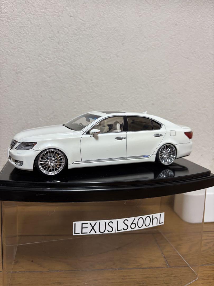 レクサス1/24 LS600hL