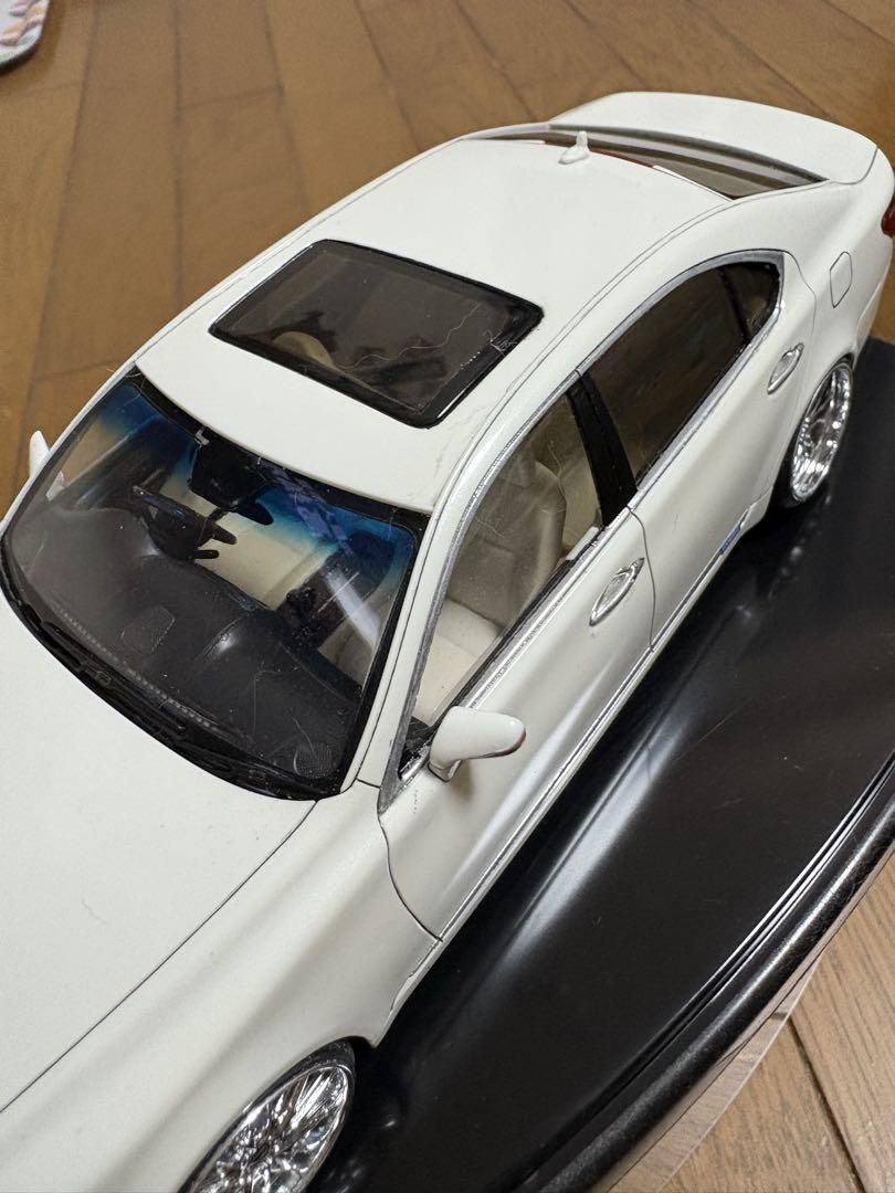 レクサス1/24 LS600hL