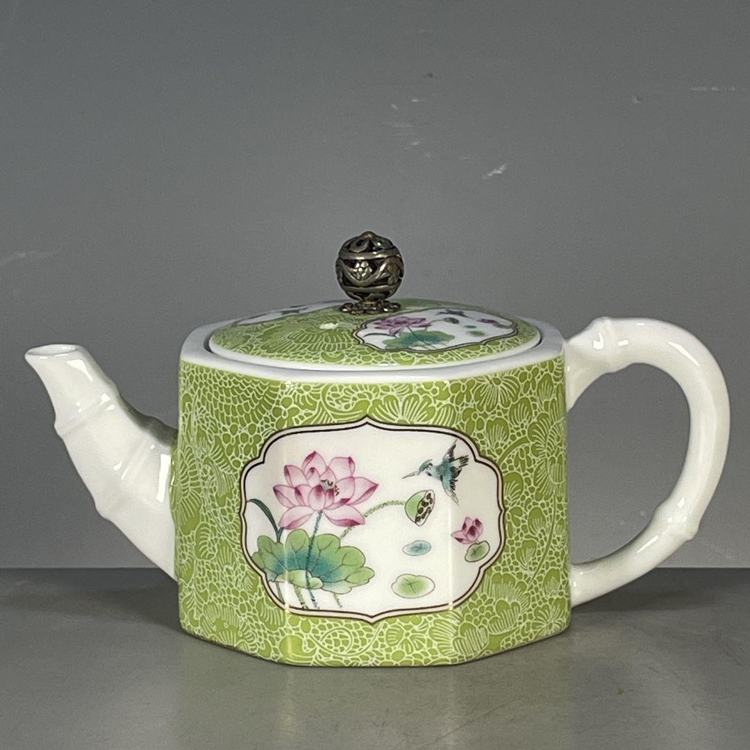 中国美術 茶器 八稜窓開け蓮花文様壺 茶壺 煎茶器 景徳鎮 陶磁器