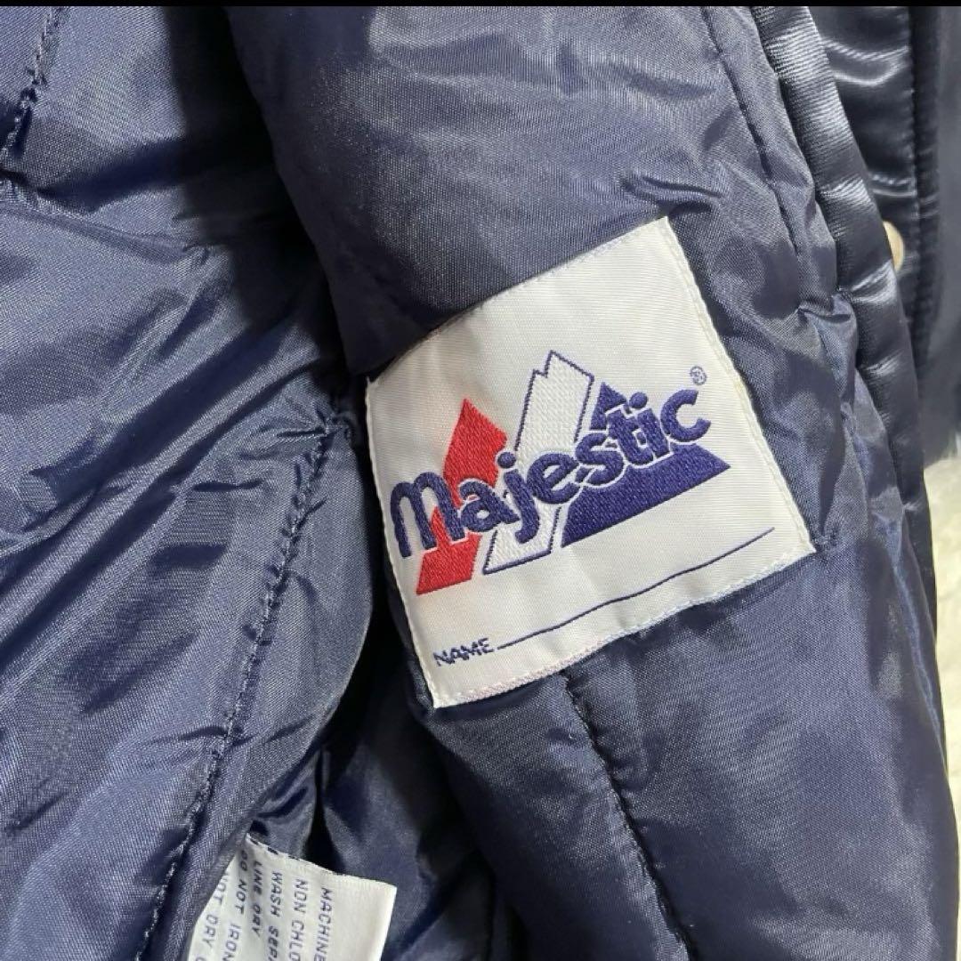 美品　majestic MLB ヤンキース ロゴ スタジャン　Lサイズ