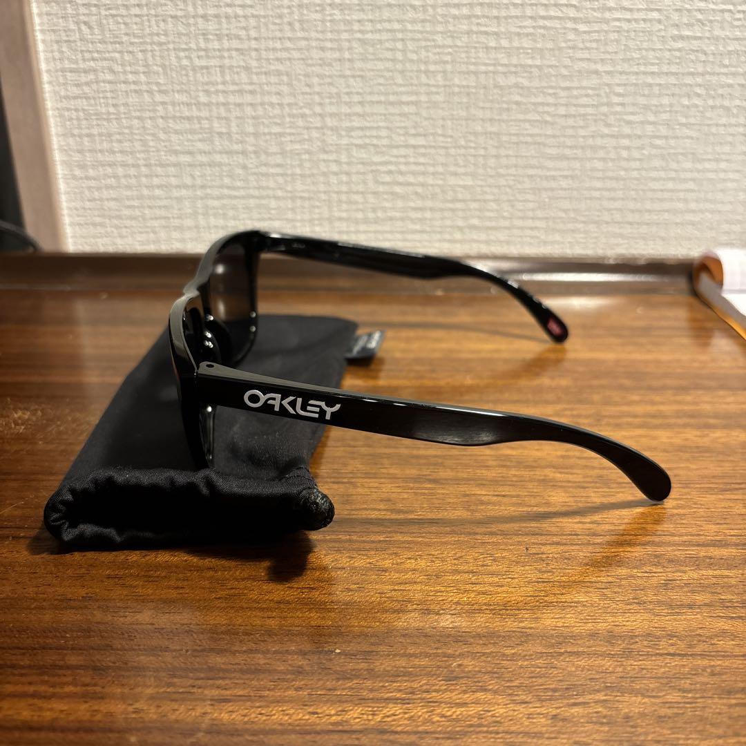 小物 Oakley Frogskin Prism