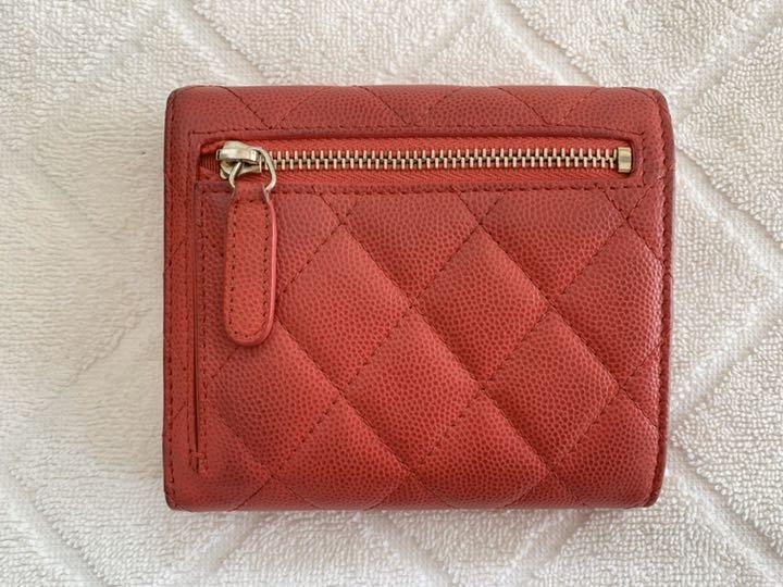 【美品】CHANEL キャビアスキン コンパクト 三つ折り財布 画像3