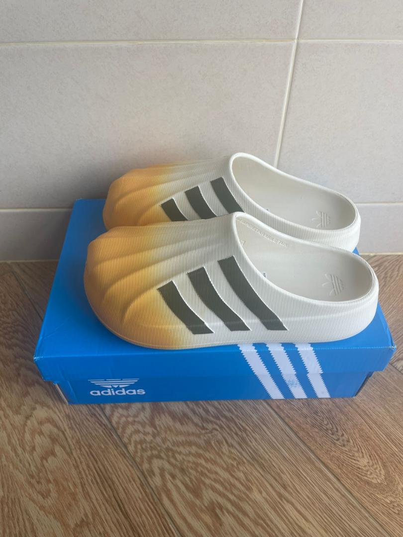 adidas クロッグサンダル ホワイト/オレンジ 25cm