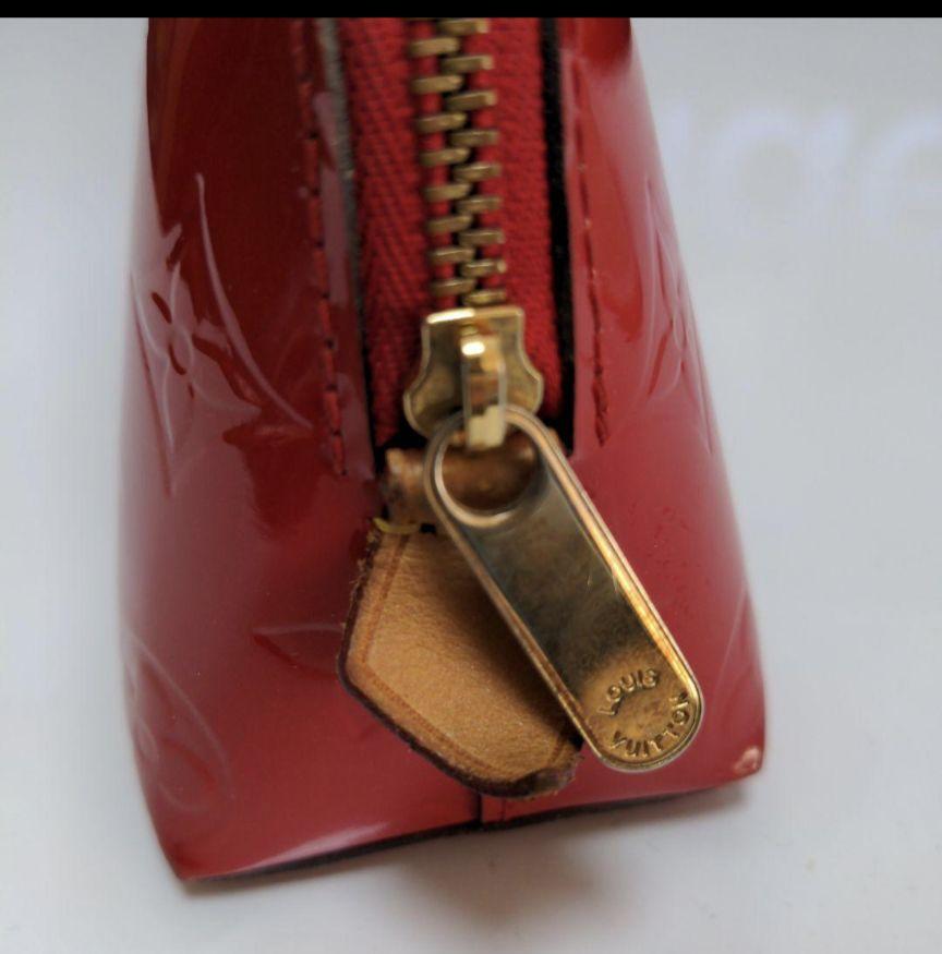 LOUIS VUITTON　ポーチ