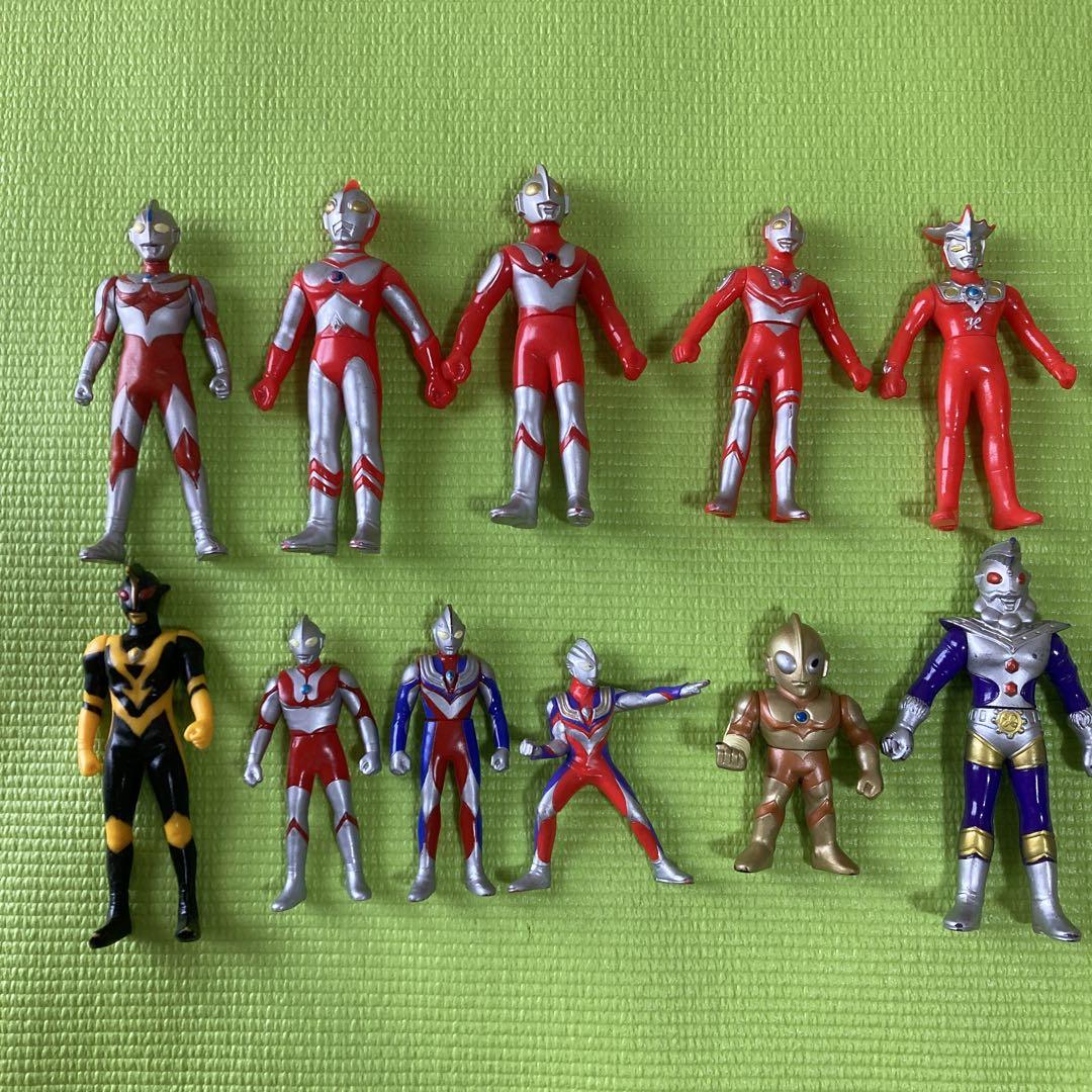 ウルトラマンフィギュア ソフビ まとめ売り - メルカリ