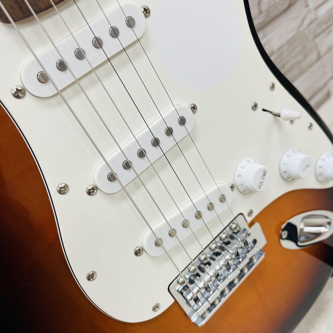 美品 Squier Affinity Series Stratocaster Squier Affinity Series Stratocaster Electric Guitar Pack