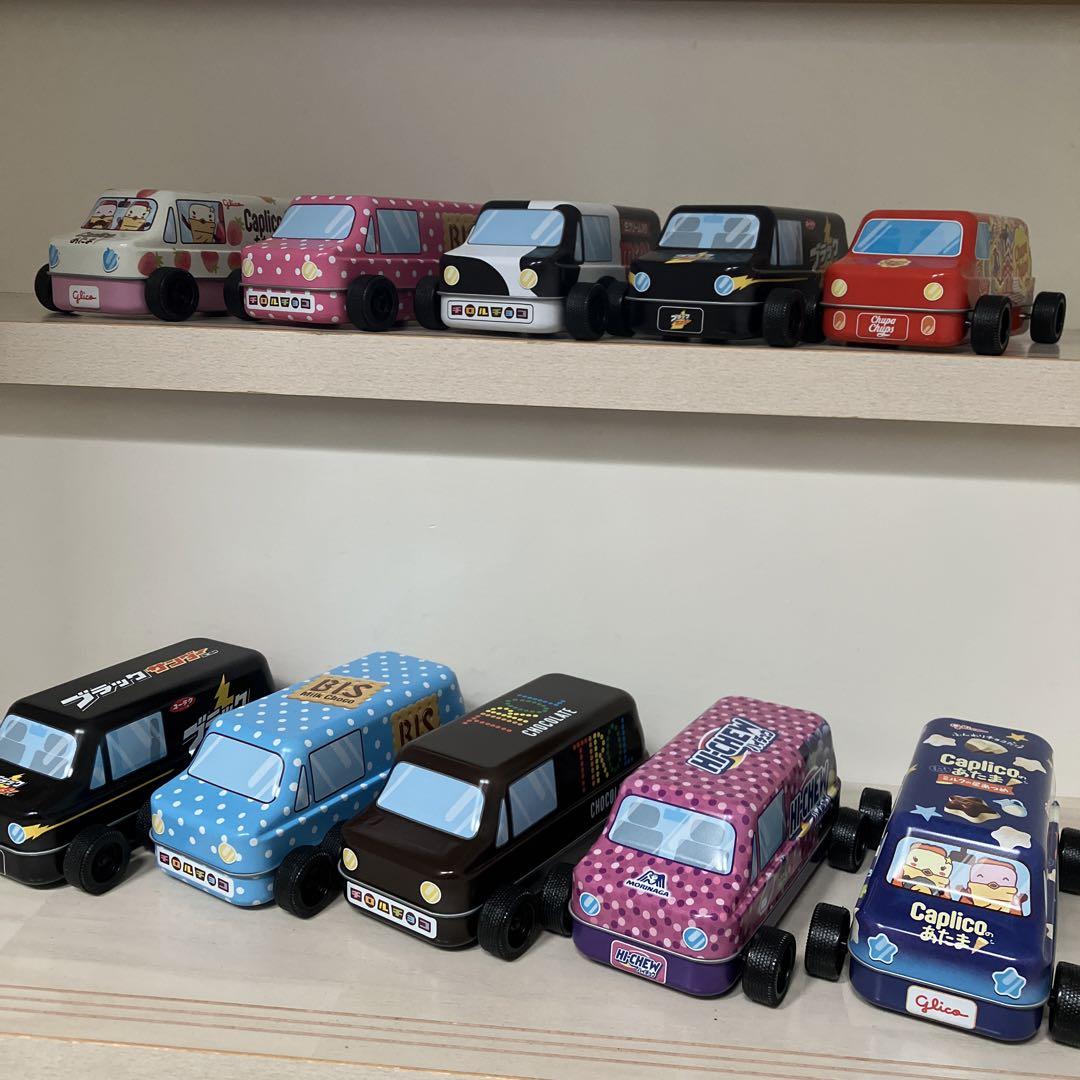 車　お菓子缶　中身なし