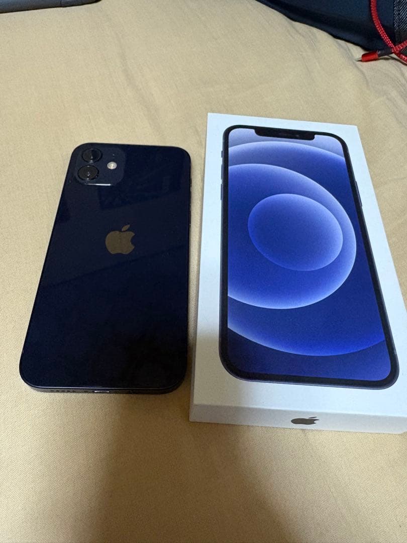 iPhone 12 ブラック128GB 本体Apple