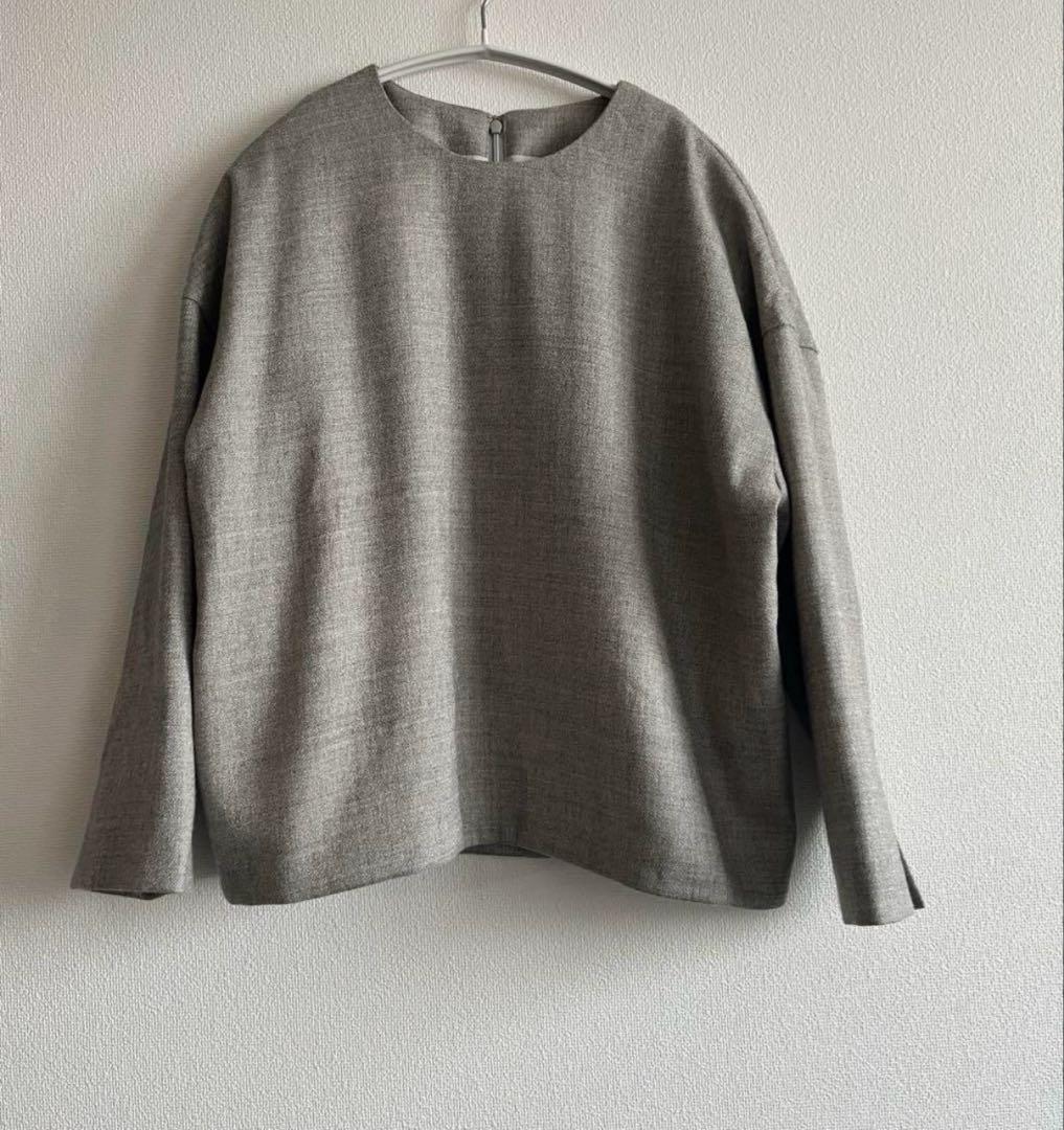 新品　SOEJU ブライトウールコクーンブラウス