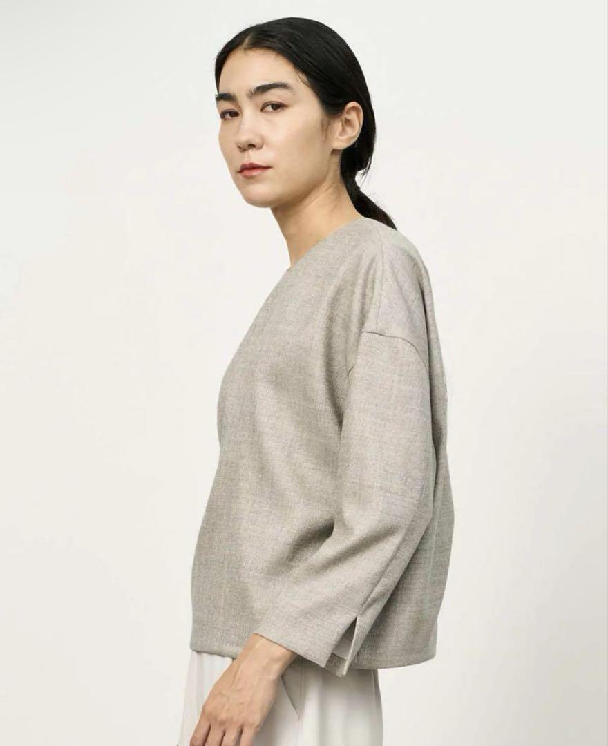新品　SOEJU ブライトウールコクーンブラウス