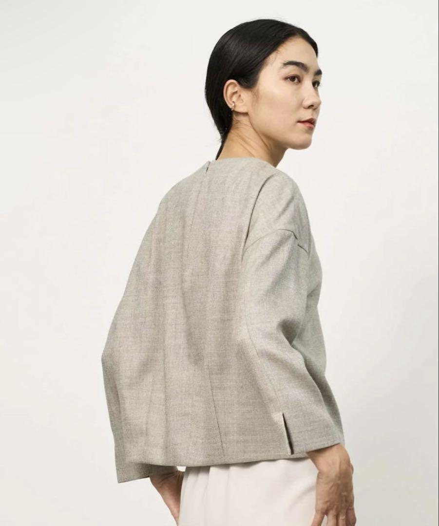 新品　SOEJU ブライトウールコクーンブラウス