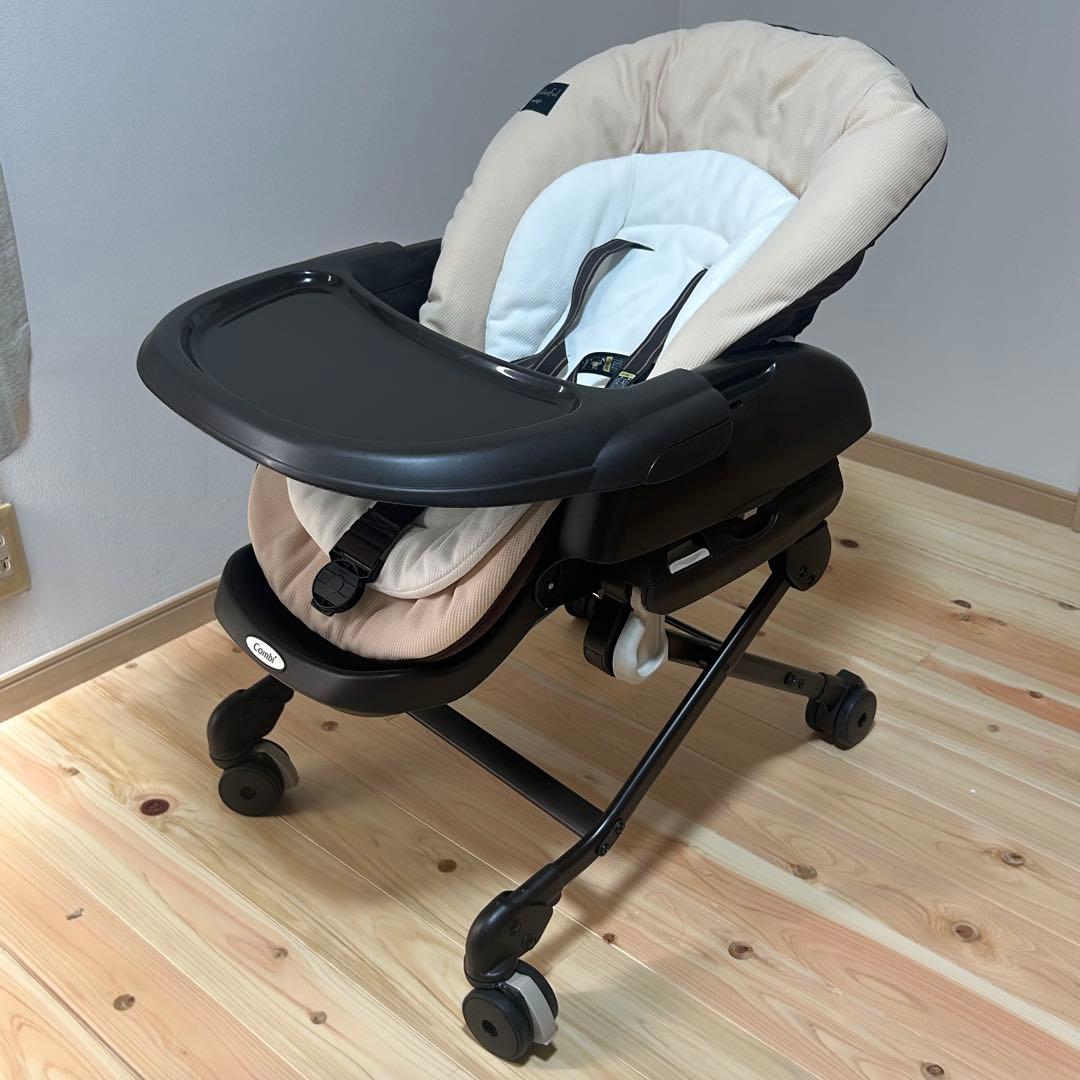 【美品】Combi ベビーバウンサー ネムリラ　手動タイプ