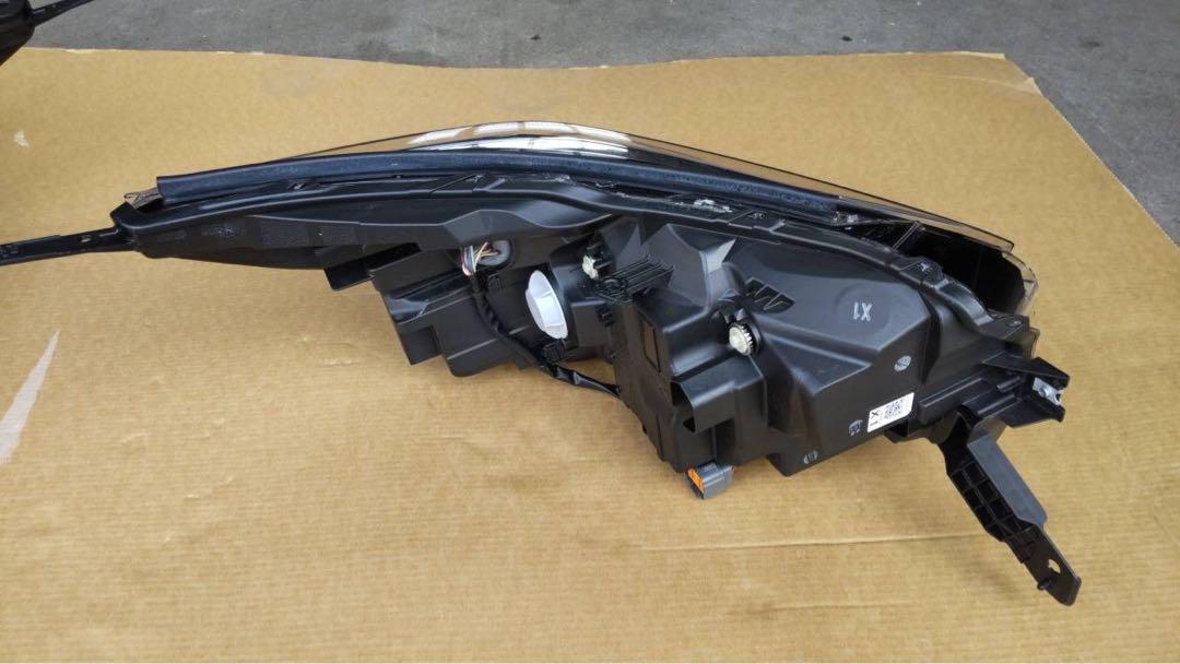 スバル レガシィ アウトバック ヘッドライト美品